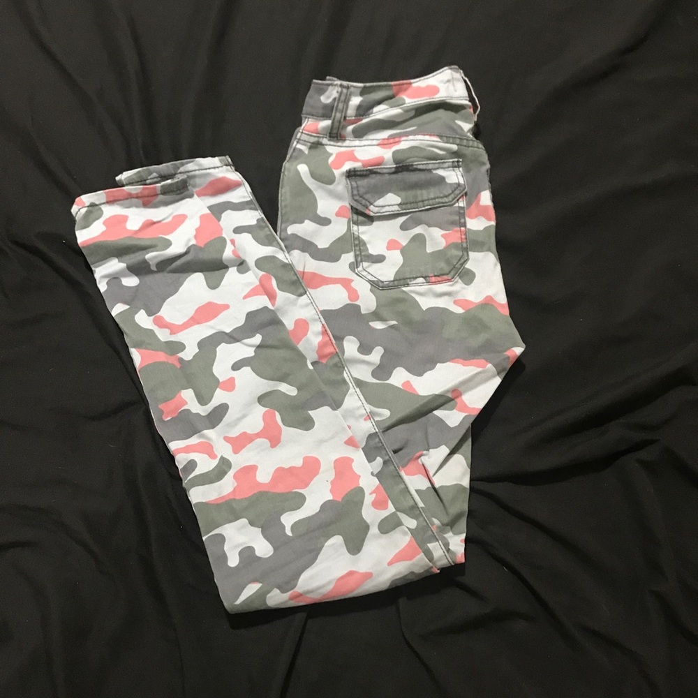 Camo pants